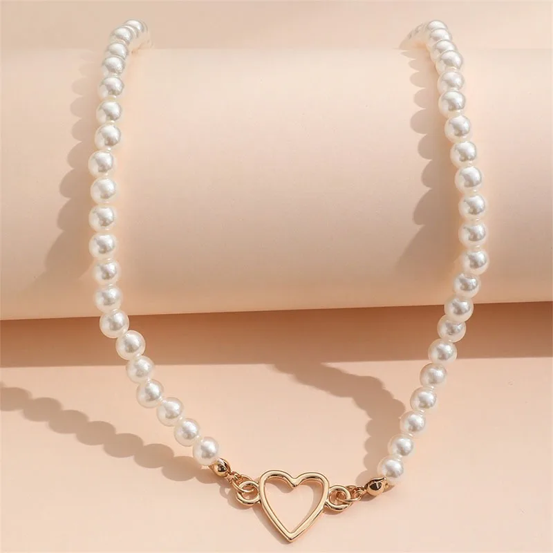 Vintage Imitation Pearl Choker Neckalce for Women Fashion Heart Necklace Gift for Friend Party Trendy Handmade Neck Jewelry - Image 2